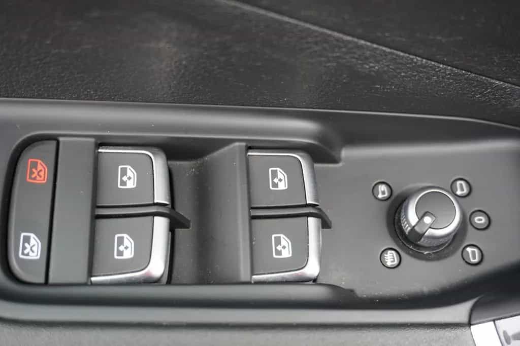 Audi Q2 1.4 TFSI S-Line Head-Up ACC Totwinkel Leder 05/2018-photo-10