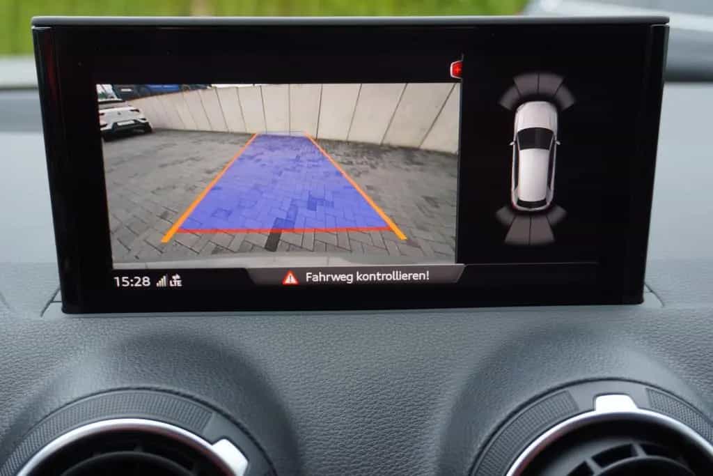 Audi Q2 1.4 TFSI S-Line Head-Up ACC Totwinkel Leder 05/2018-photo-23