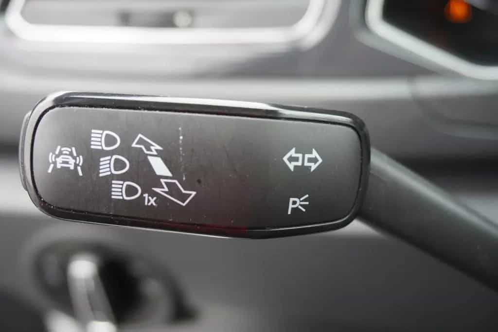 Volkswagen T-Roc 2.0 Sport 4Motion DSG LED Navi ACC Beats 11/2017-photo-17