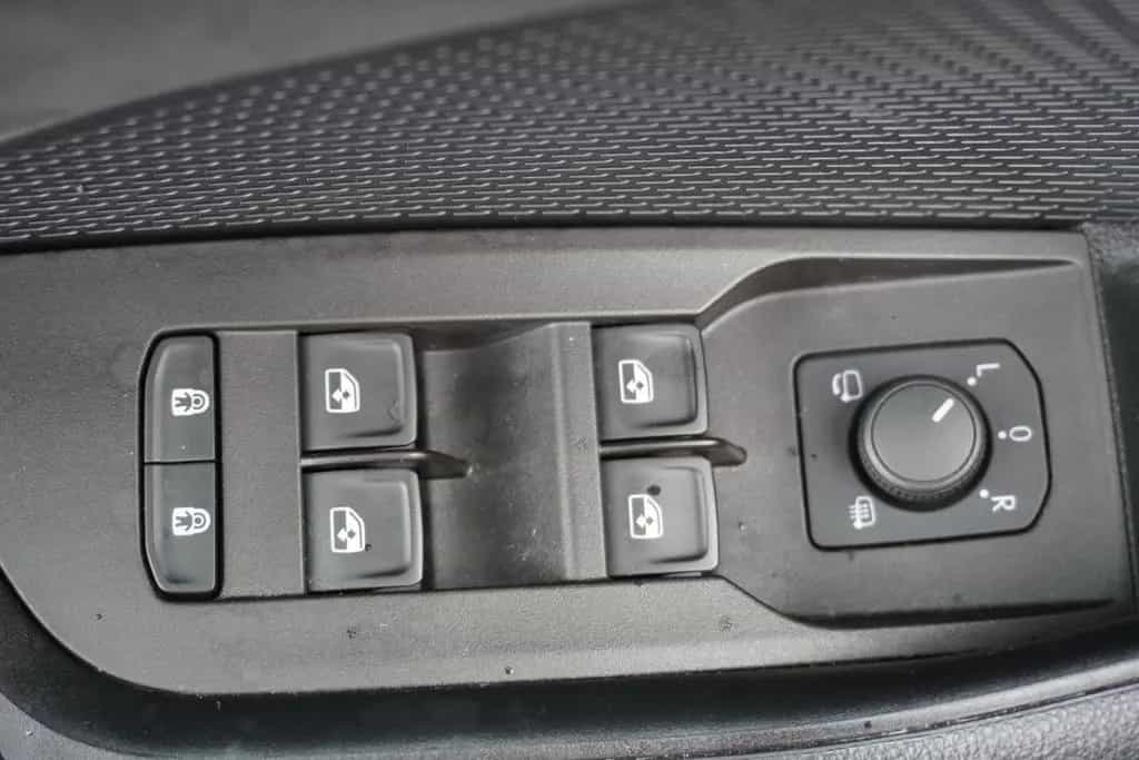 Skoda Octavia Combi 2.0 RS Head-Up 4x Sitzheizung Navi 08/2022-photo-10
