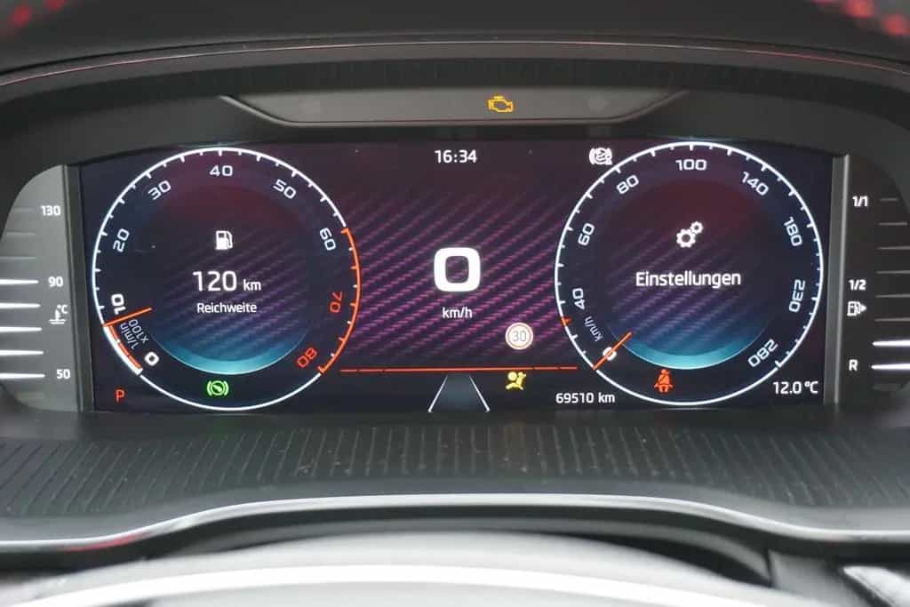 Skoda Octavia Combi 2.0 RS Head-Up 4x Sitzheizung Navi 08/2022-photo-21