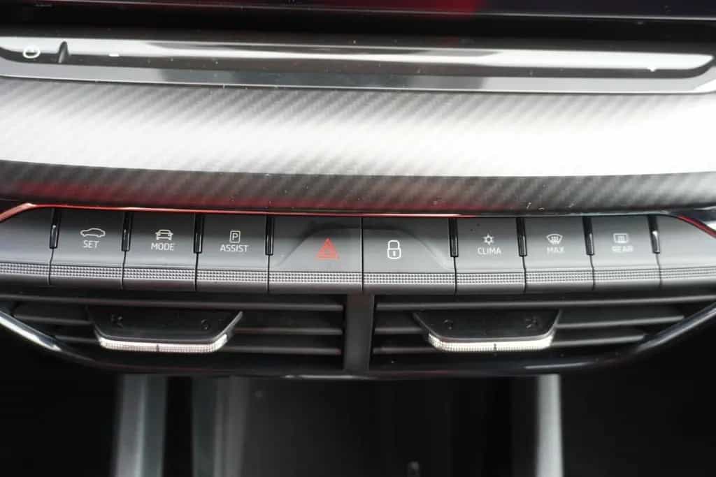Skoda Octavia Combi 2.0 RS Head-Up 4x Sitzheizung Navi 08/2022-photo-25