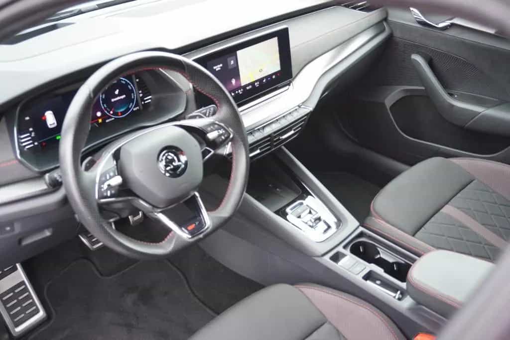Skoda Octavia Combi 2.0 RS Head-Up 4x Sitzheizung Navi 08/2022-photo-7