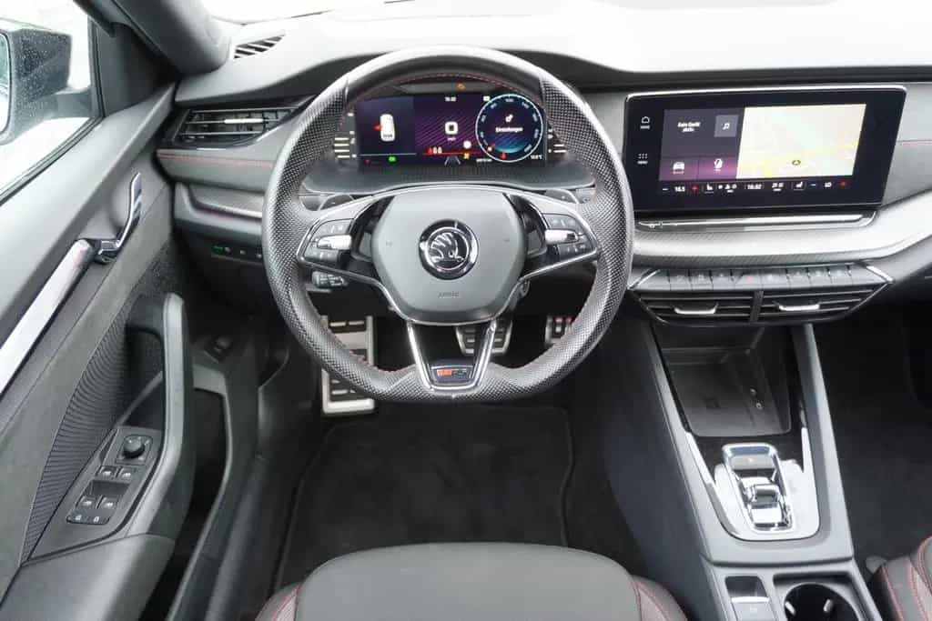 Skoda Octavia Combi 2.0 RS Head-Up 4x Sitzheizung Navi 08/2022-photo-9