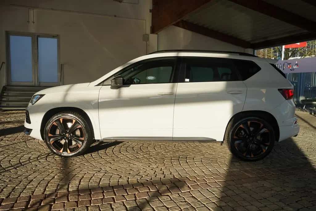 Cupra Ateca 2.0 4Drive LED Navi Totwinkel 360° DAB PDC 04/2022-photo-2