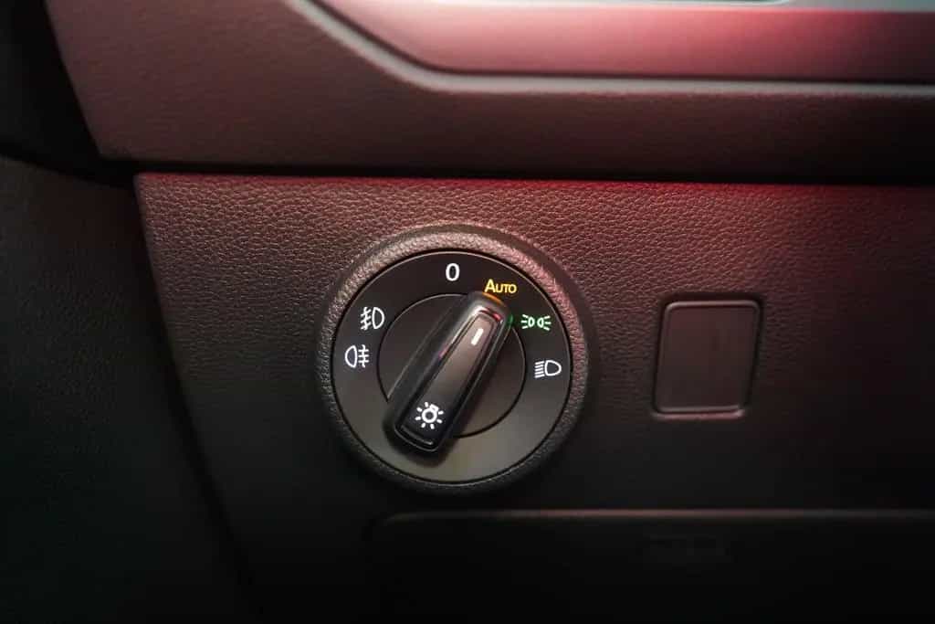 Cupra Ateca 2.0 4Drive LED Navi Totwinkel 360° DAB PDC 04/2022-photo-28