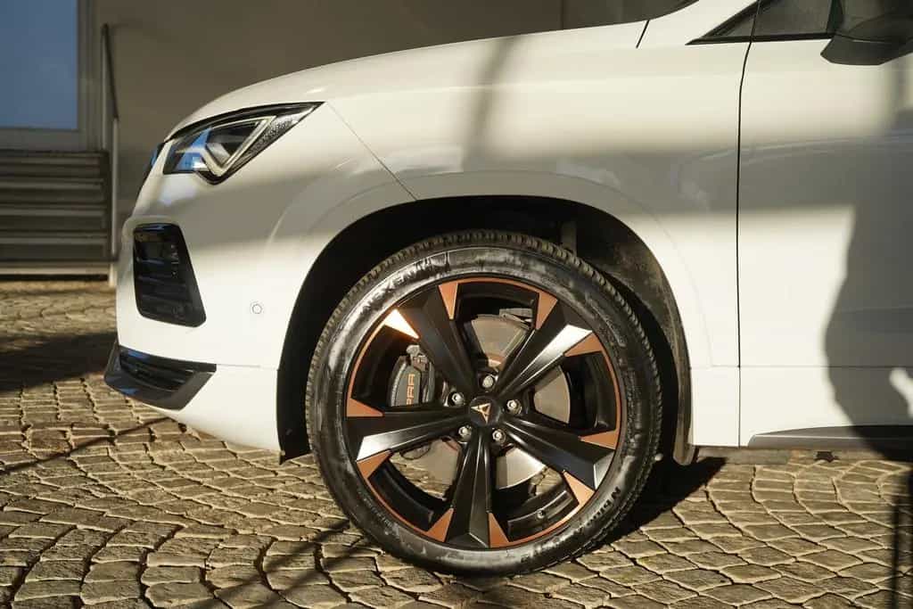 Cupra Ateca 2.0 4Drive LED Navi Totwinkel 360° DAB PDC 04/2022-photo-9