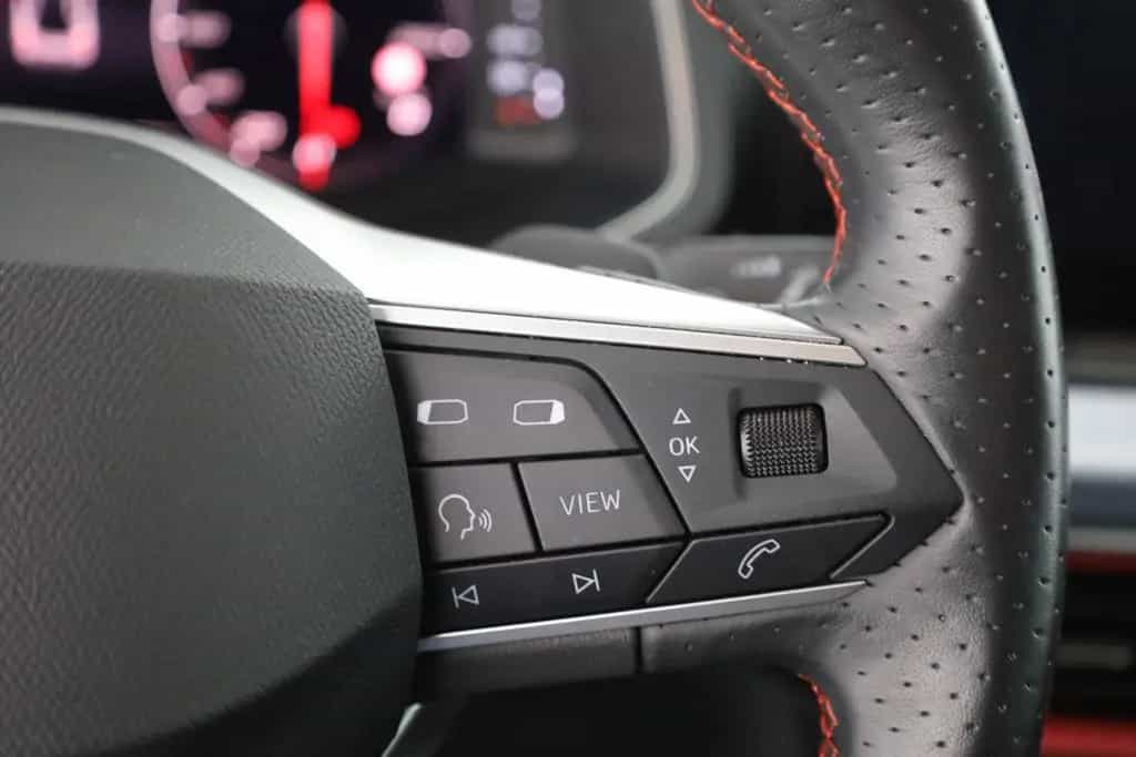 Seat Arona 1.5 TSI DSG FR LED Navi Sitzheizung Kamera 03/2022-photo-15