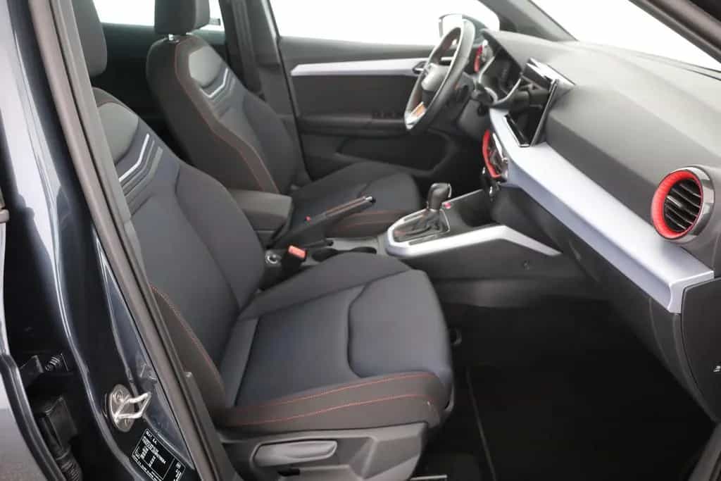 Seat Arona 1.5 TSI DSG FR LED Navi Sitzheizung Kamera 03/2022-photo-22