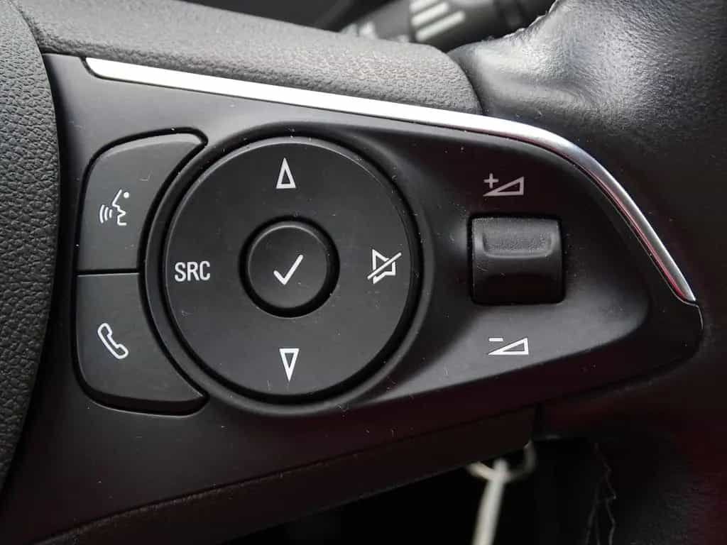 Opel Grandland X Klimaaut. PDC USB IntelliLink 05/2019-photo-15