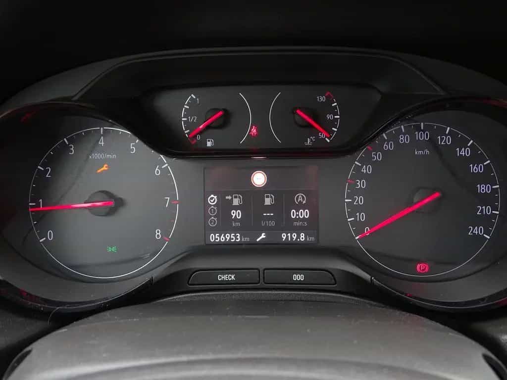 Opel Grandland X Klimaaut. PDC USB IntelliLink 05/2019-photo-19