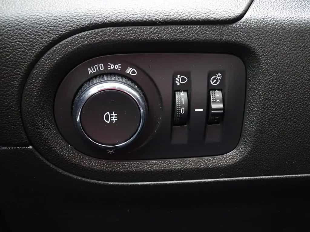 Opel Grandland X Klimaaut. PDC USB IntelliLink 05/2019-photo-20