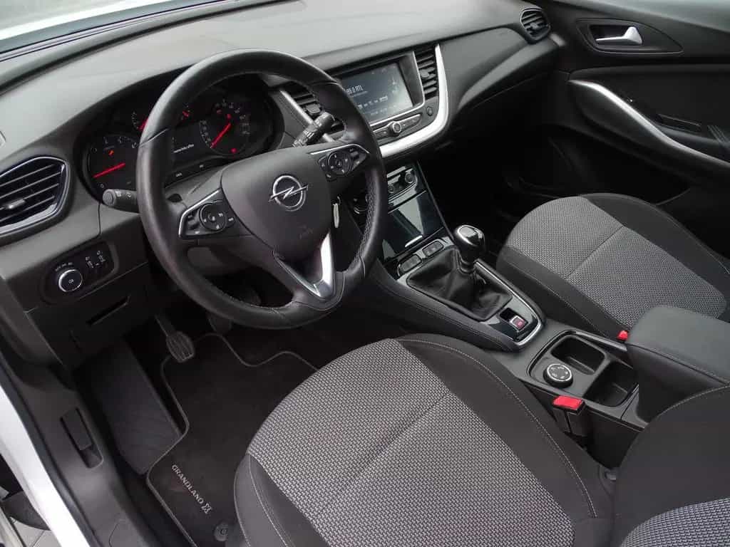Opel Grandland X Klimaaut. PDC USB IntelliLink 05/2019-photo-7