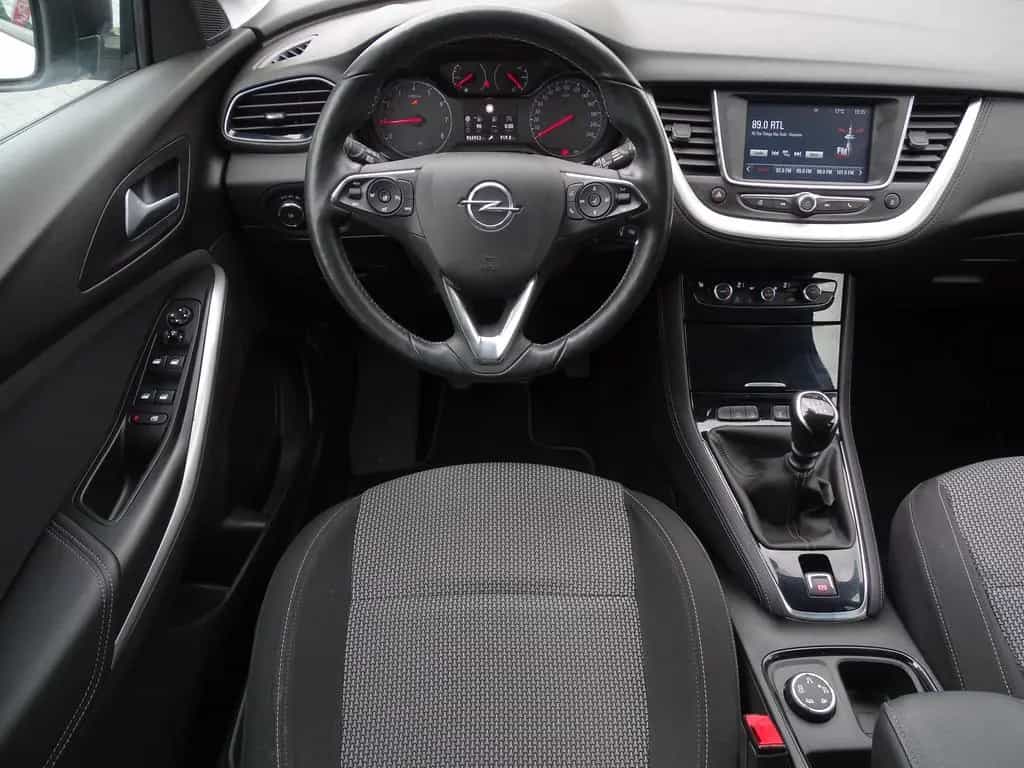 Opel Grandland X Klimaaut. PDC USB IntelliLink 05/2019-photo-9