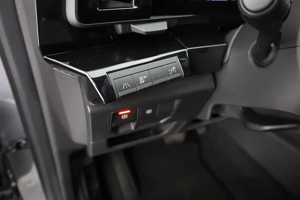 Renault Austral 1.3 Aut. LED Navi Kamera AHK 03/2023-photo-21