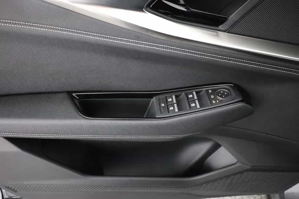 Renault Austral 1.3 Aut. LED Navi Kamera AHK 03/2023-photo-23
