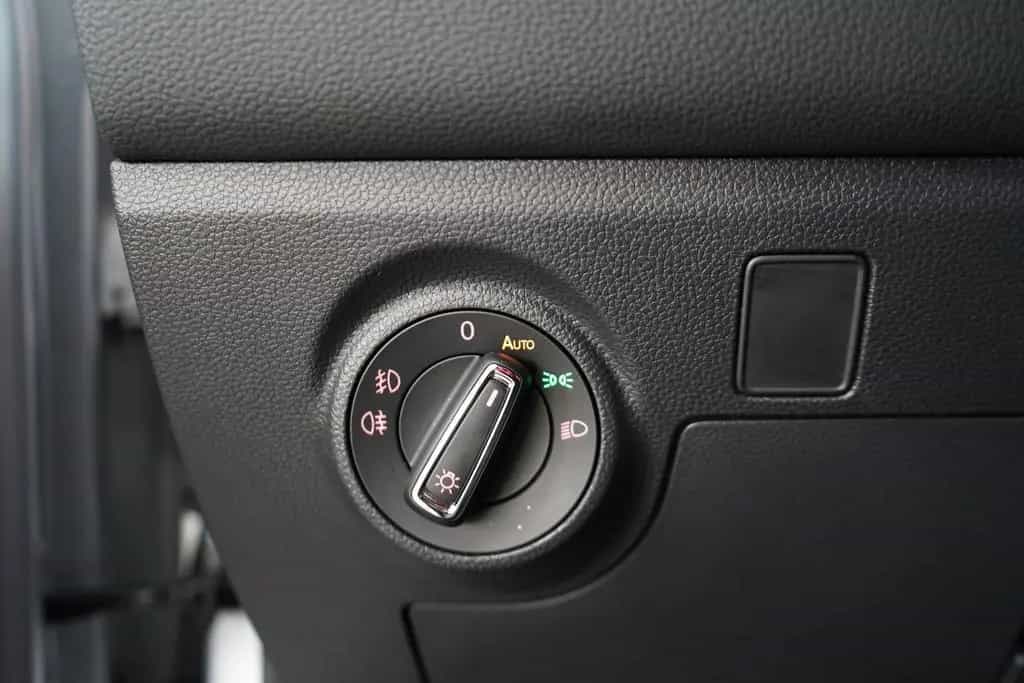 Seat Ibiza 1.0 TSI FR LED FullLink Tempomat PDC USB 08/2019-photo-25