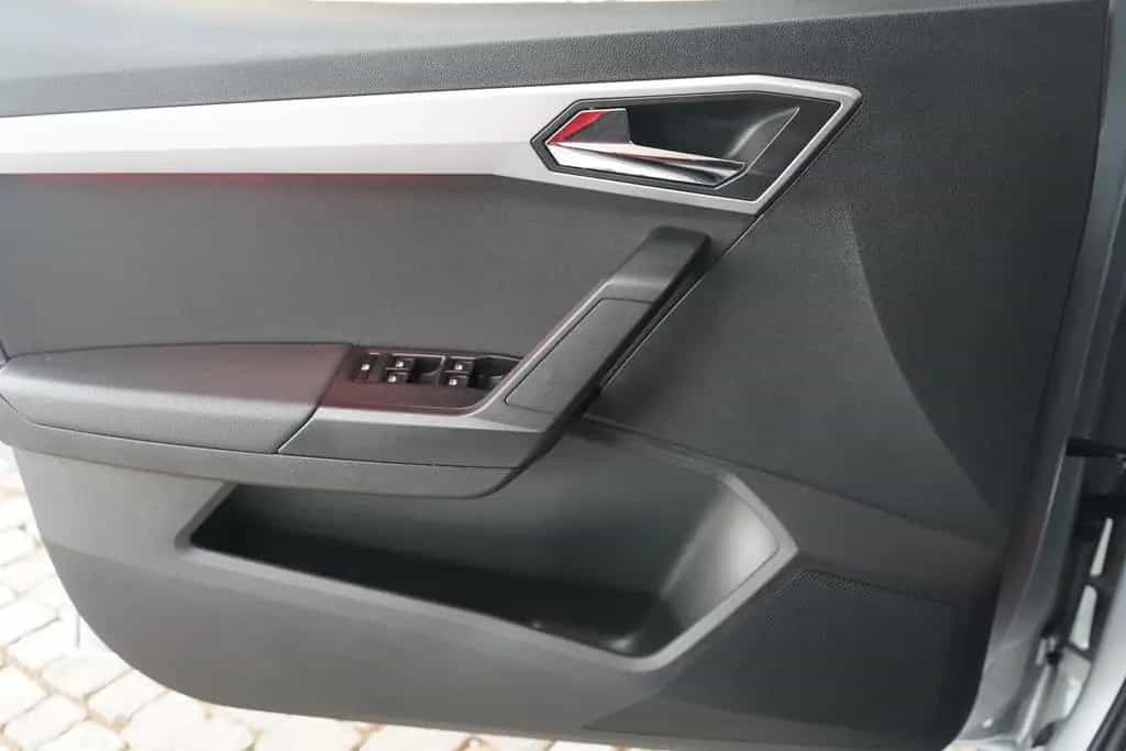 Seat Ibiza 1.0 TSI FR LED FullLink Tempomat PDC USB 08/2019-photo-26