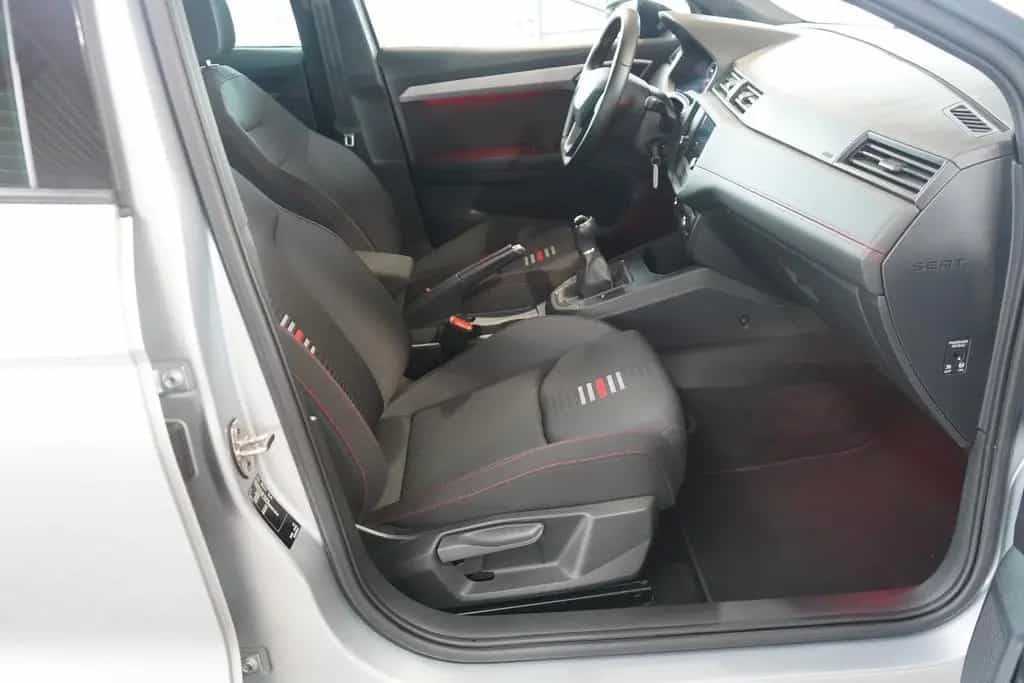 Seat Ibiza 1.0 TSI FR LED FullLink Tempomat PDC USB 08/2019-photo-28