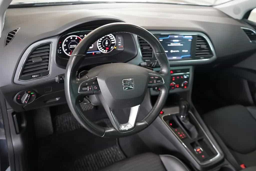 Seat Leon 1.5 Xcellence LED FullLink Kamera ACC DAB 06/2019-photo-10