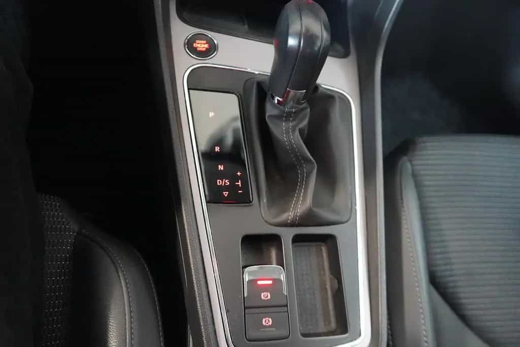 Seat Leon 1.5 Xcellence LED FullLink Kamera ACC DAB 06/2019-photo-18