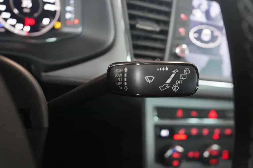 Seat Leon 1.5 Xcellence LED FullLink Kamera ACC DAB 06/2019-photo-19