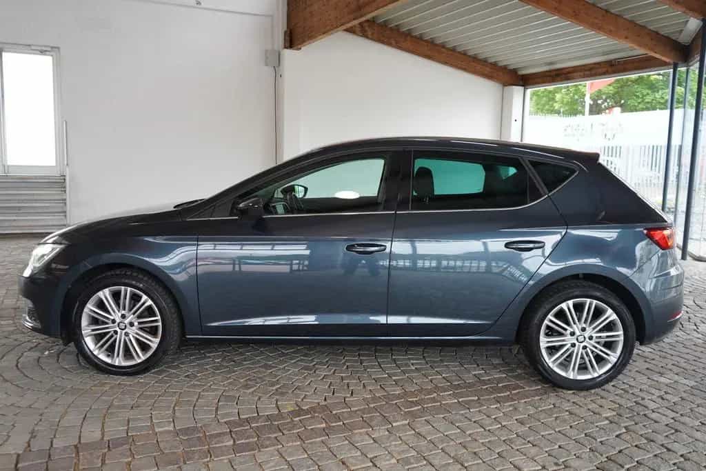 Seat Leon 1.5 Xcellence LED FullLink Kamera ACC DAB 06/2019-photo-2