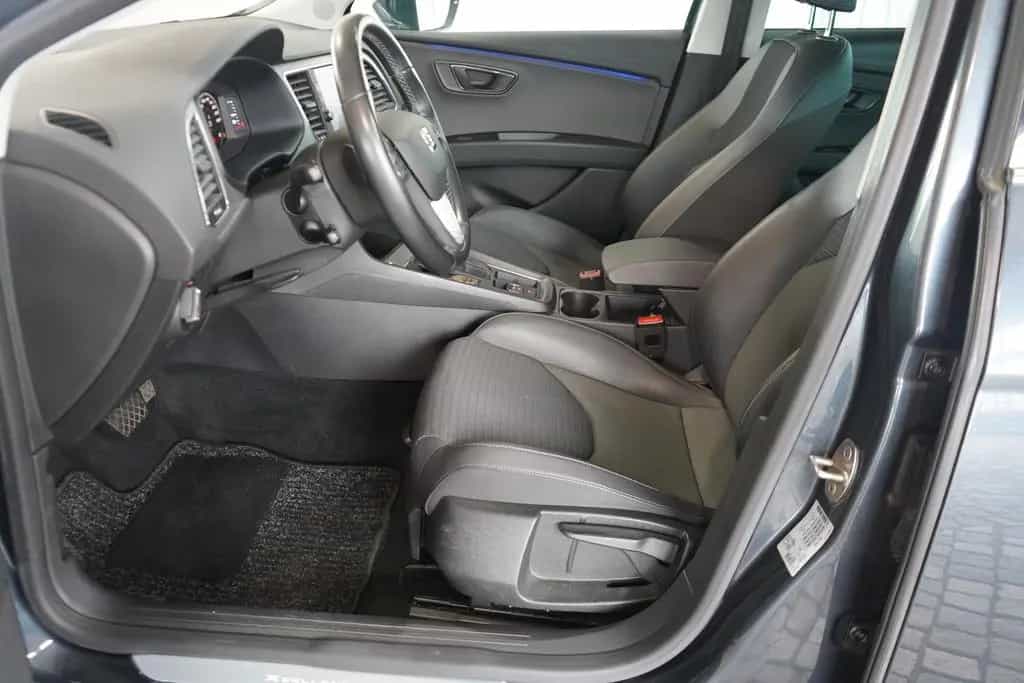 Seat Leon 1.5 Xcellence LED FullLink Kamera ACC DAB 06/2019-photo-26