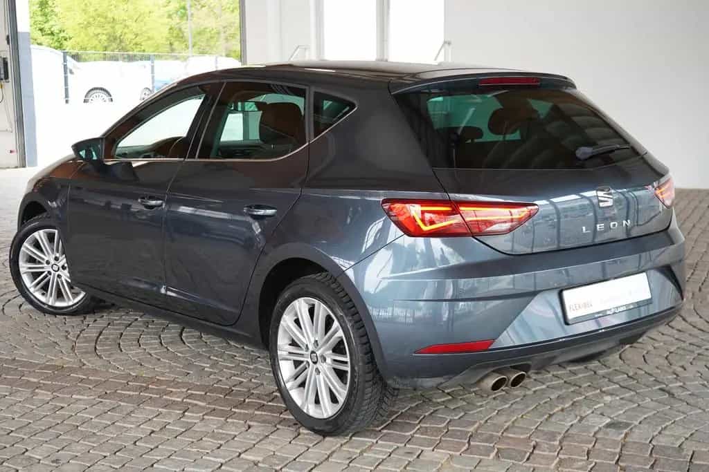 Seat Leon 1.5 Xcellence LED FullLink Kamera ACC DAB 06/2019-photo-3