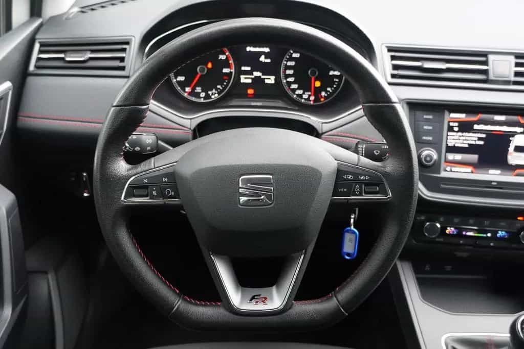 Seat Ibiza 1.0 TSI FR FullLink Tempomat PDC USB 07/2019-photo-10