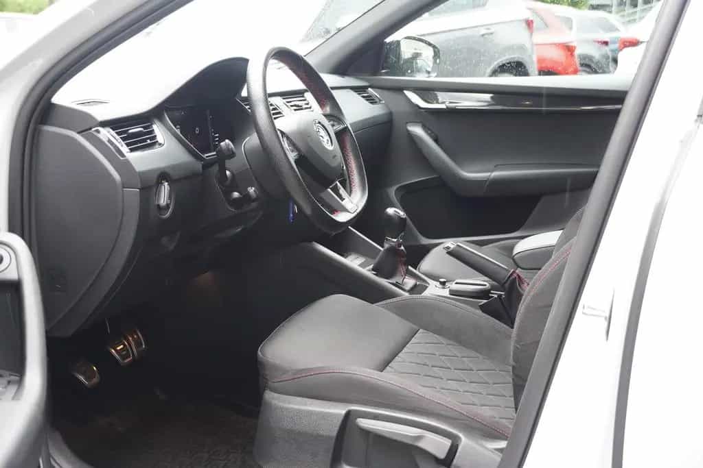 Skoda Octavia Combi 2.0 RS 245 Navi Digitales Cockpit 05/2019-photo-23