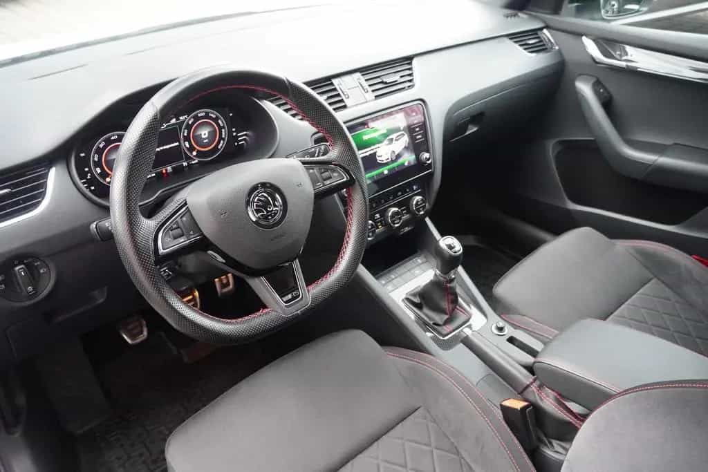 Skoda Octavia Combi 2.0 RS 245 Navi Digitales Cockpit 05/2019-photo-8