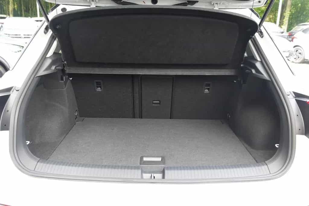 Volkswagen T-Roc 1.0 TSI Style IQ-Light Navi Teilleder ACC 02/2023-photo-33