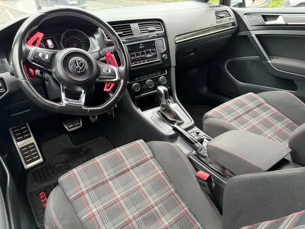Volkswagen Golf 2.0 TSI DSG GTI/KAMERA/TEMPOM/ALU/NAVI/CarP 10/2017-photo-13