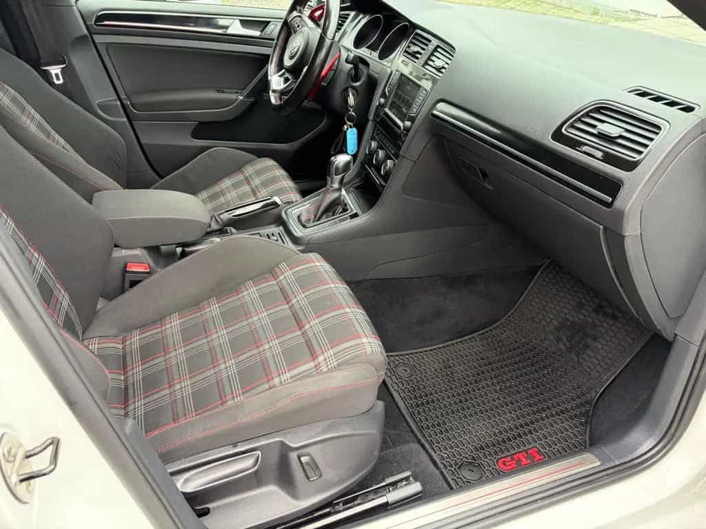 Volkswagen Golf 2.0 TSI DSG GTI/KAMERA/TEMPOM/ALU/NAVI/CarP 10/2017-photo-15