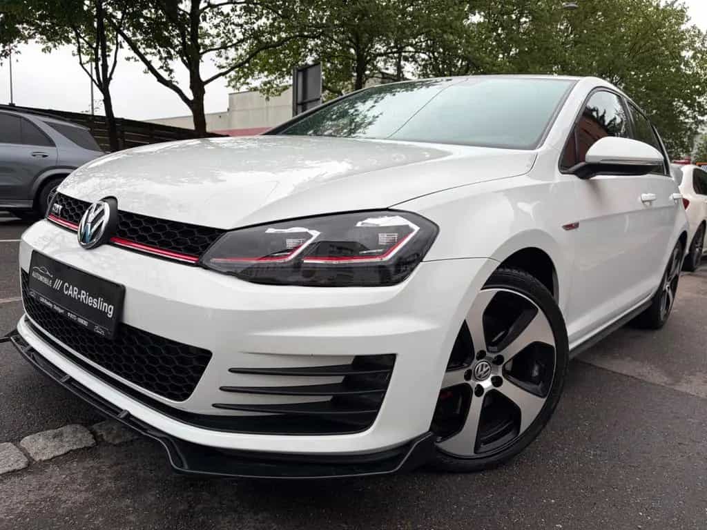 Volkswagen Golf 2.0 TSI DSG GTI/KAMERA/TEMPOM/ALU/NAVI/CarP 10/2017-photo-23