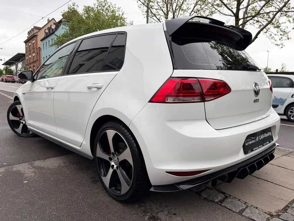 Volkswagen Golf 2.0 TSI DSG GTI/KAMERA/TEMPOM/ALU/NAVI/CarP 10/2017-photo-4