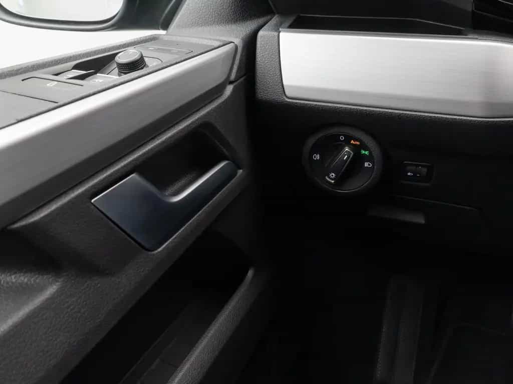 Volkswagen Transporter Multivan Kamera DAB Standheizung Navi Tempo 03/2021-photo-24