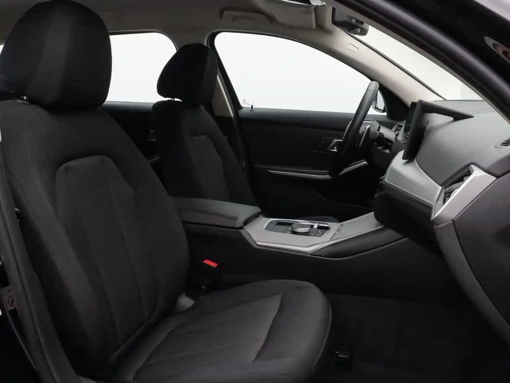 BMW 3 Series i xD DAB HUD CockPitPro PDCFernlichtassist 10/2022-photo-31