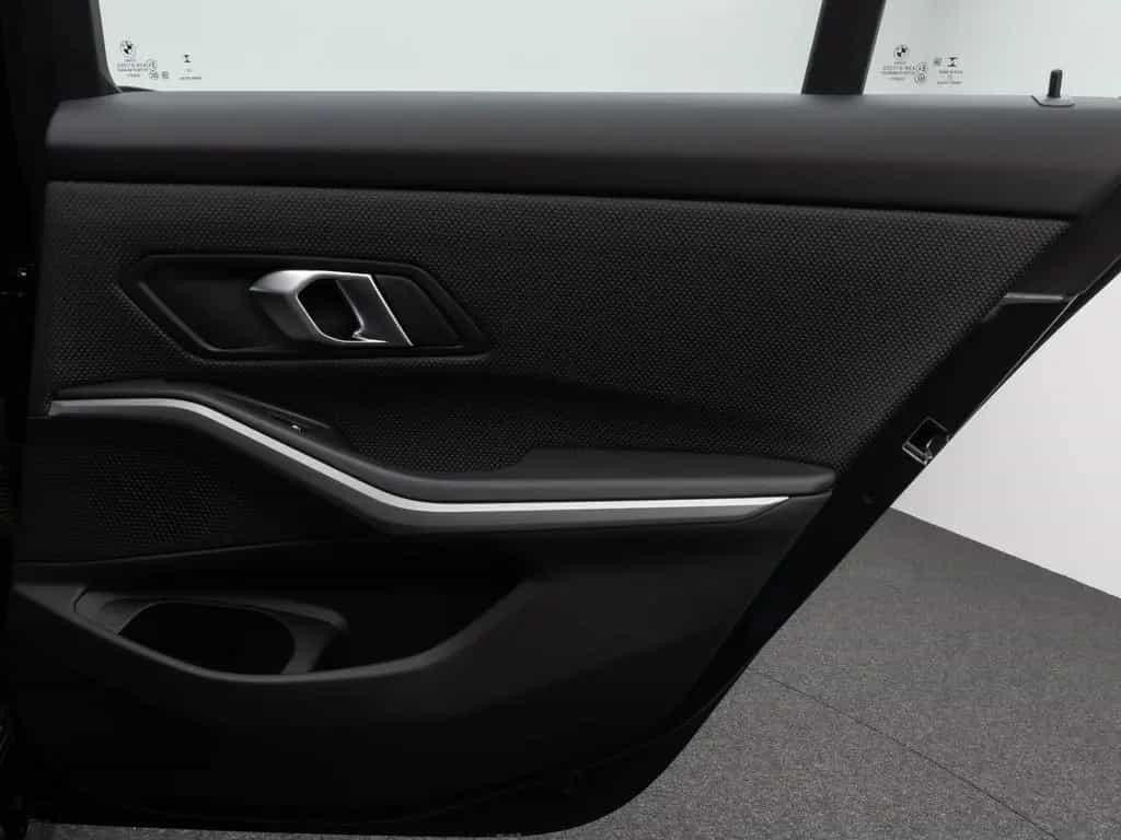 BMW 3 Series i xD DAB HUD CockPitPro PDCFernlichtassist 10/2022-photo-34