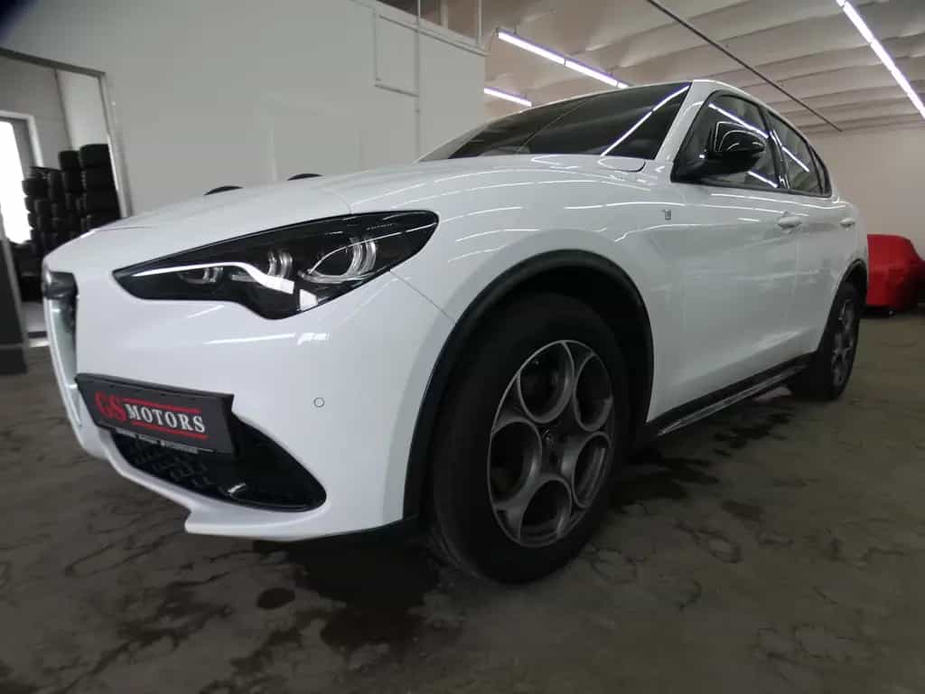 Alfa Romeo Stelvio Ti Q4 2.2 JTDM*MATRIX*NAVI*KEYLESS*ACC 08/2023-photo-2