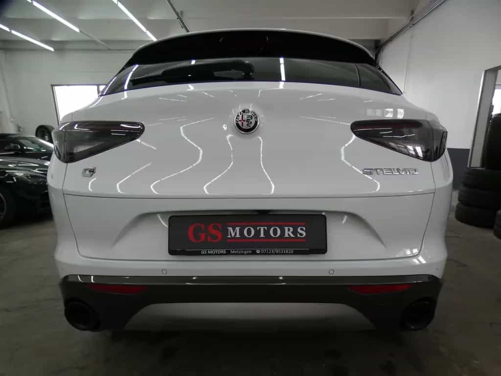 Alfa Romeo Stelvio Ti Q4 2.2 JTDM*MATRIX*NAVI*KEYLESS*ACC 08/2023-photo-3