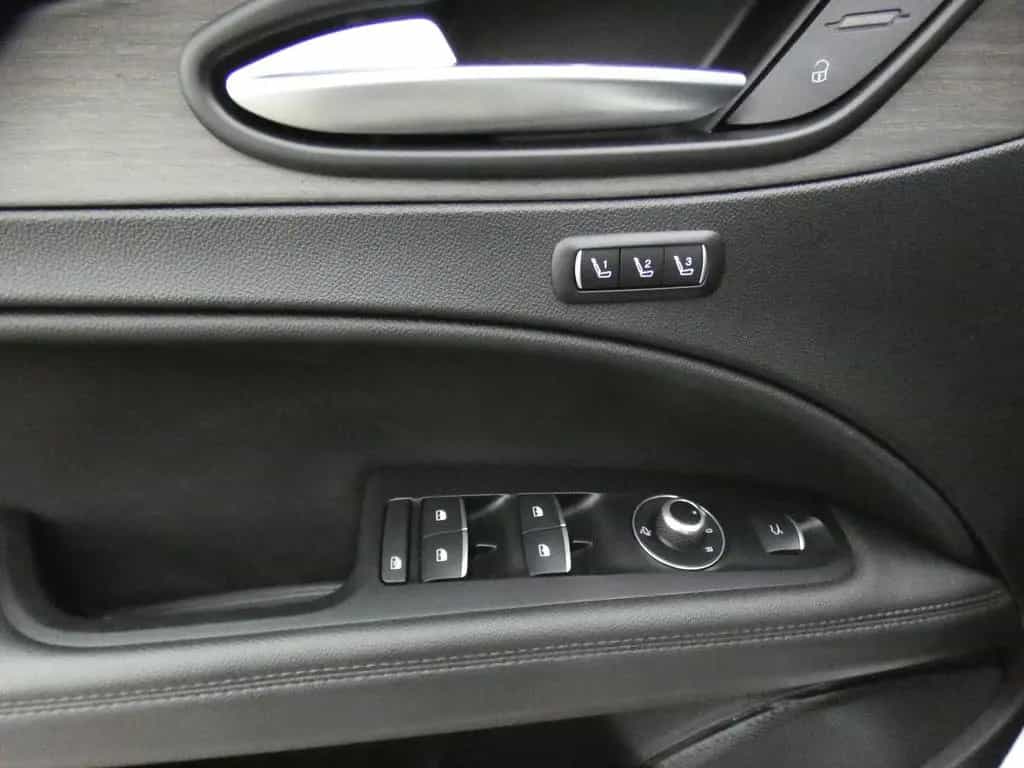 Alfa Romeo Stelvio Ti Q4 2.2 JTDM*MATRIX*NAVI*KEYLESS*ACC 08/2023-photo-9