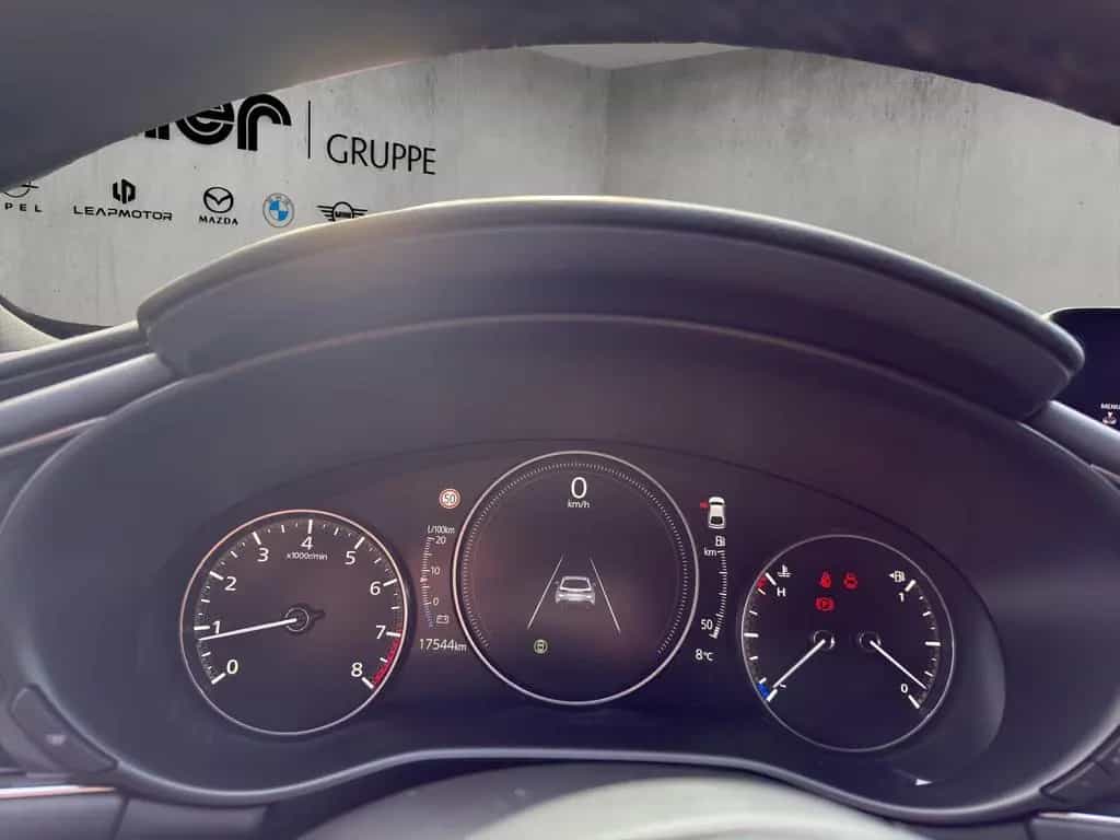 Mazda 3 G 122 PS 6MT FWD EXCLUSIVE DASO DESI 09/2023-photo-8