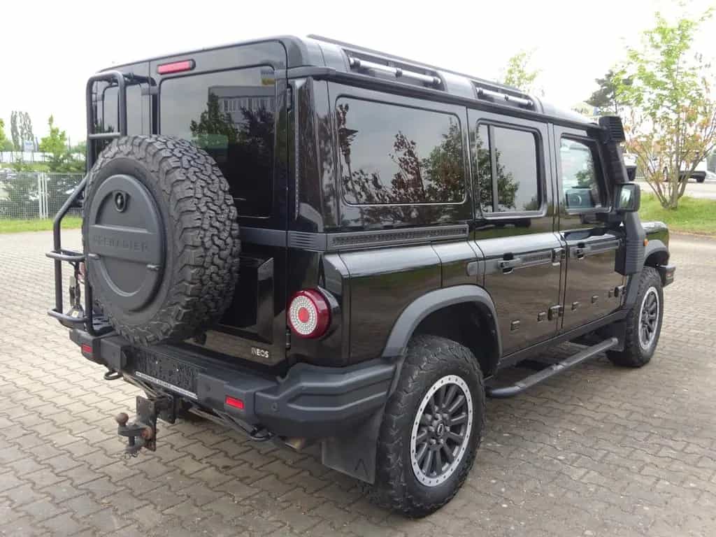INEOS Grenadier Station Wagon Fieldmaster Edition 07/2023-photo-9