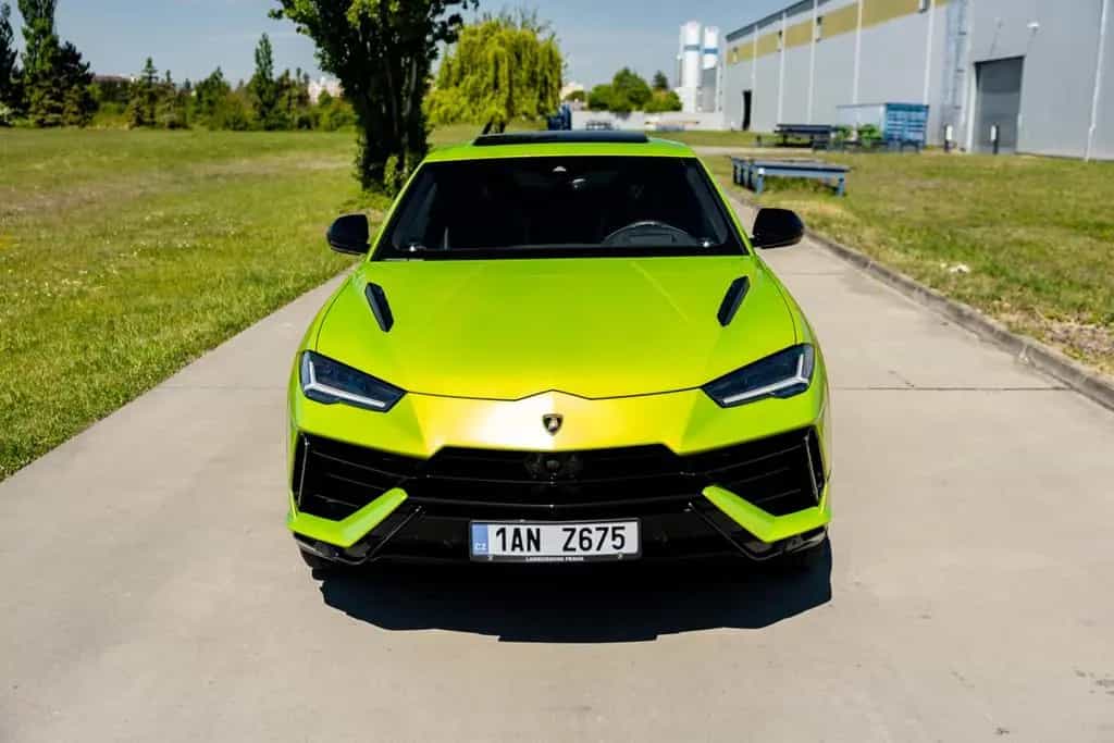 Lamborghini Urus 4.0 V8 S Verde Citrea BO Night AHK WAR 4/28 02/2023-photo-3