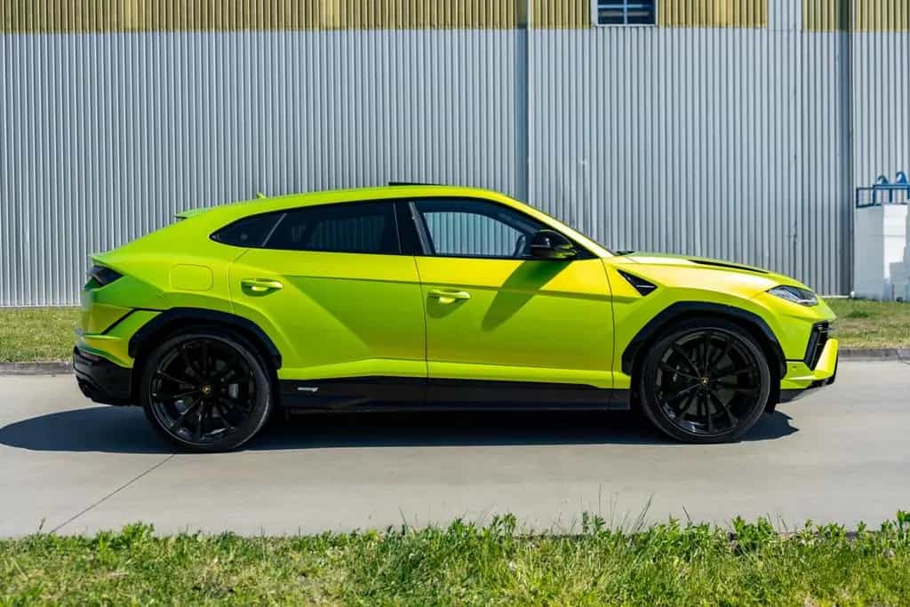 Lamborghini Urus 4.0 V8 S Verde Citrea BO Night AHK WAR 4/28 02/2023-photo-6