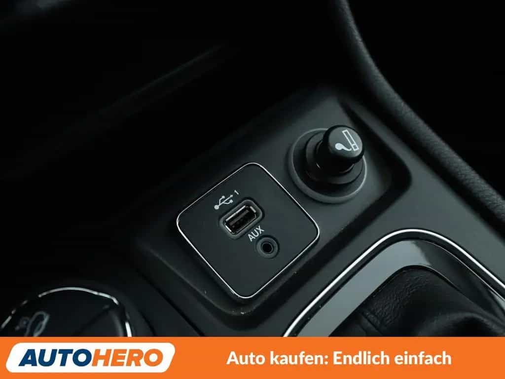 Jeep Cherokee 2.2 M-Jet Overland 4WD Aut.*NAVI*ACC* 10/2021-photo-28