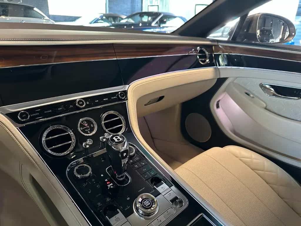 Bentley Continental GT 6.0 W12*Mulliner*Service neu 03/2019-photo-21
