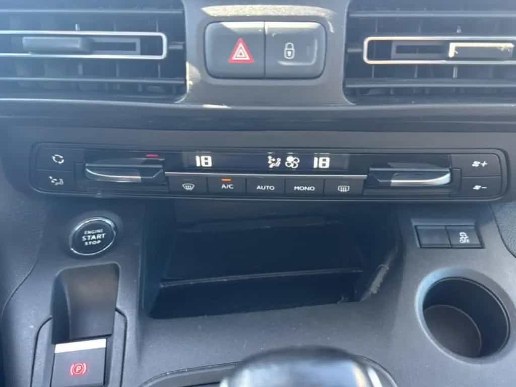 Opel Combo Life INNOVATION Keyless HUD SHZ LenkradHZG 06/2018-photo-18